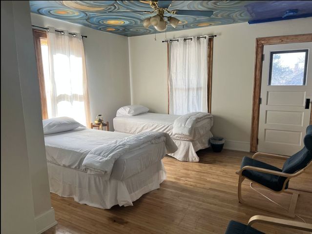 1211 5th Street NE 1, Minneapolis, MN 55413