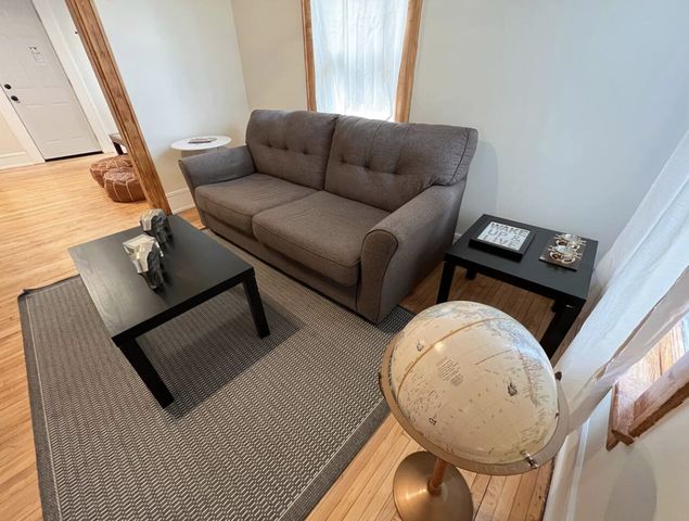 1211 5th Street NE 1, Minneapolis, MN 55413