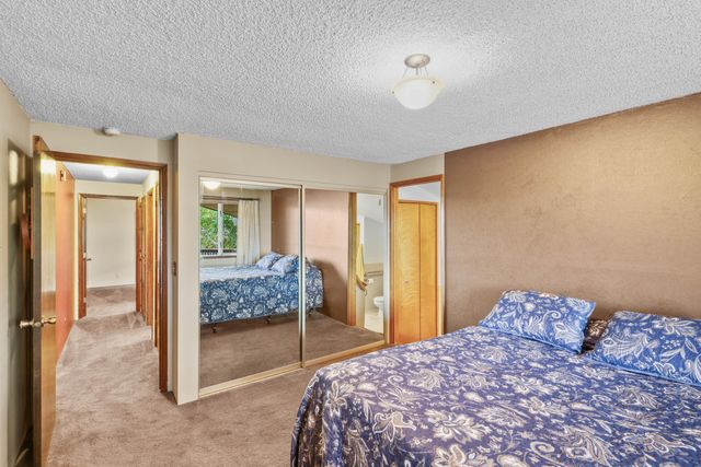 1891 NE Beacon Drive, Grants Pass, OR 97526