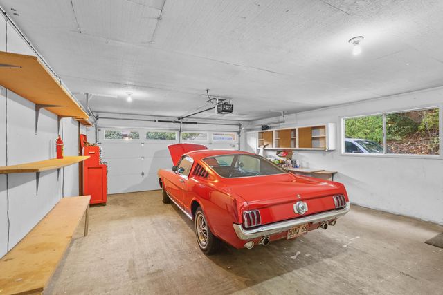 1891 NE Beacon Drive, Grants Pass, OR 97526