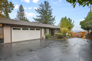 1891 NE Beacon Drive, Grants Pass, OR 97526