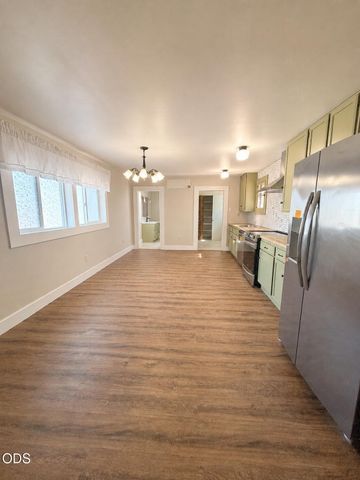 316 SE 8th Street, Grants Pass, OR 97526