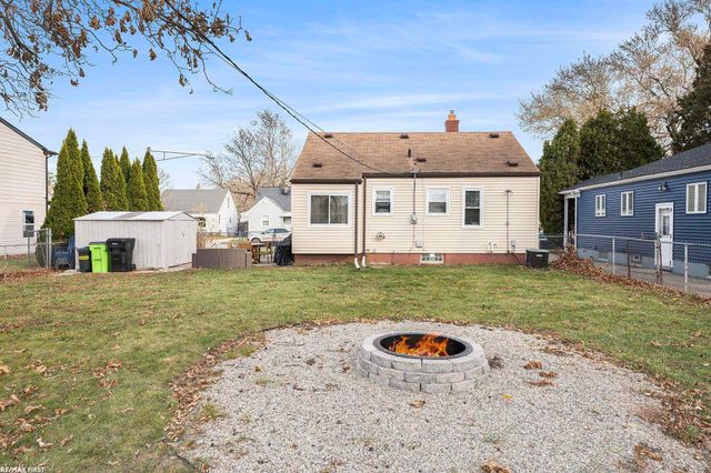 28735 Maple Street, Roseville, MI 48066