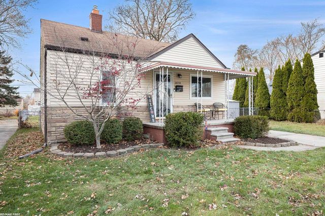 28735 Maple Street, Roseville, MI 48066