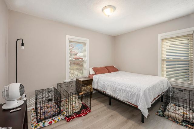 28735 Maple Street, Roseville, MI 48066