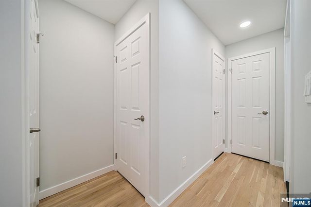 196 Madison Avenue 15, Dumont, NJ 07628