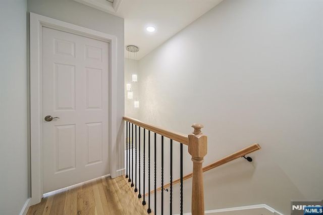 196 Madison Avenue 15, Dumont, NJ 07628