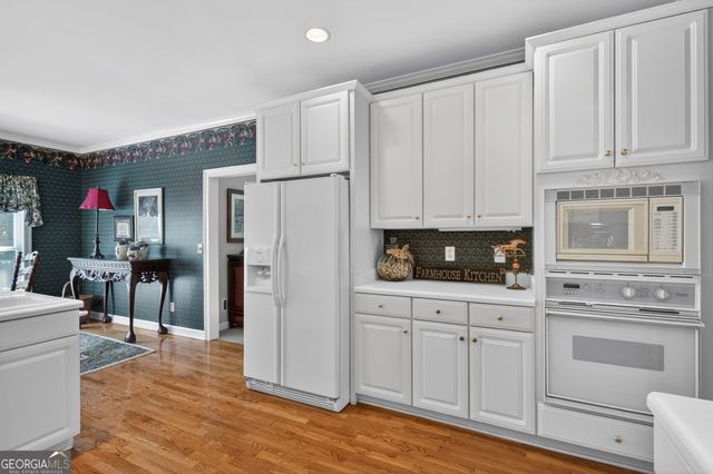 1800 Brookstone Drive, Snellville, GA 30078