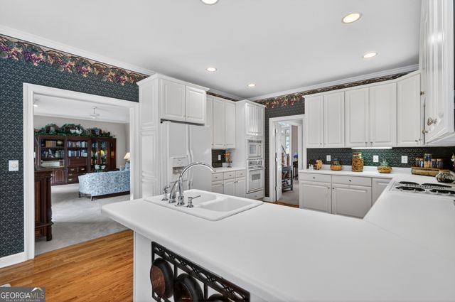 1800 Brookstone Drive, Snellville, GA 30078