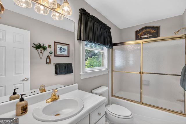 1800 Brookstone Drive, Snellville, GA 30078