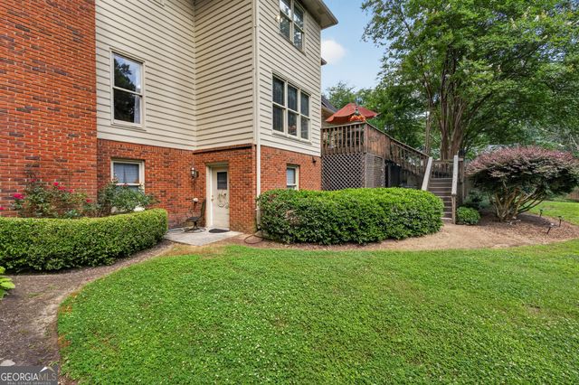 1800 Brookstone Drive, Snellville, GA 30078