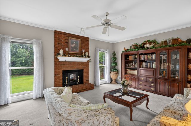 1800 Brookstone Drive, Snellville, GA 30078