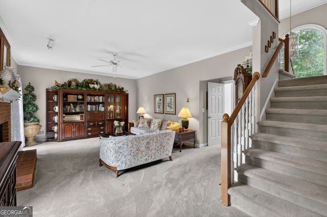 1800 Brookstone Drive, Snellville, GA 30078