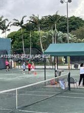 660 Tennis Club Dr 205, Fort Lauderdale, FL 33311