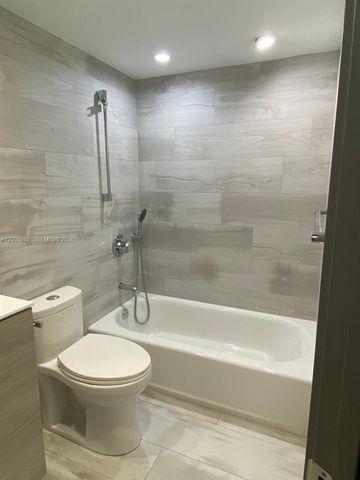 660 Tennis Club Dr 205, Fort Lauderdale, FL 33311