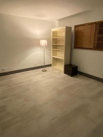 660 Tennis Club Dr 205, Fort Lauderdale, FL 33311