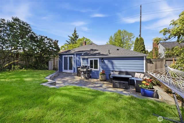 9416 5th Avenue NE, Seattle, WA 98115