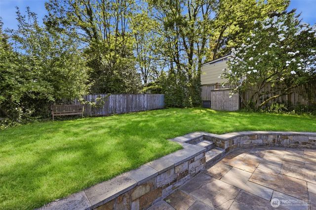 9416 5th Avenue NE, Seattle, WA 98115