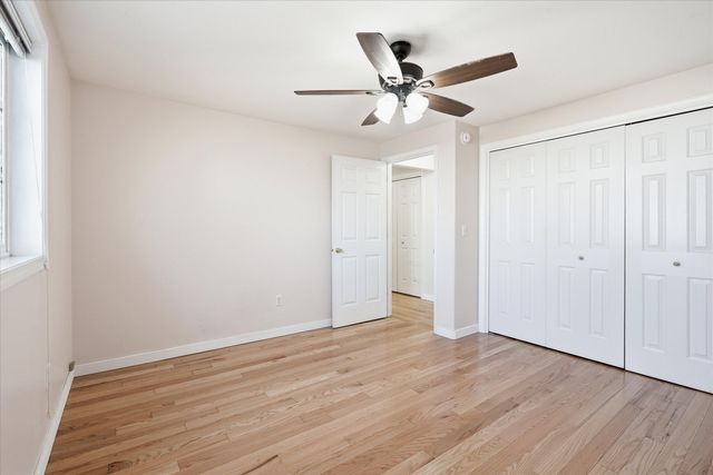 512 Village Drive, Central Point, OR 97502