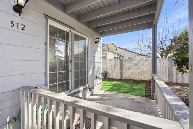 512 Village Drive, Central Point, OR 97502