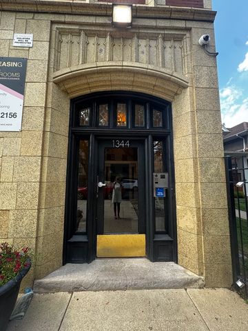 1344 W Lunt Avenue 208, Chicago, IL 60626