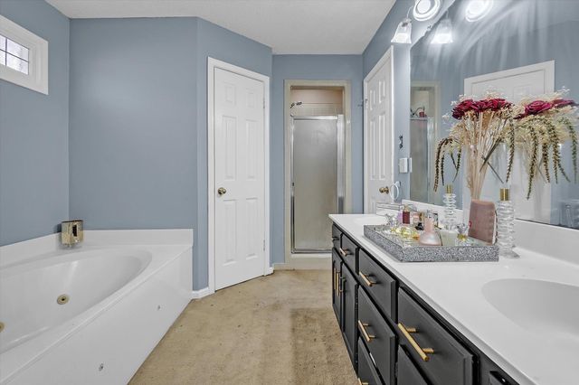 339 SUMMERFIELD LN, Memphis, TN 38018