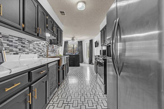 339 SUMMERFIELD LN, Memphis, TN 38018