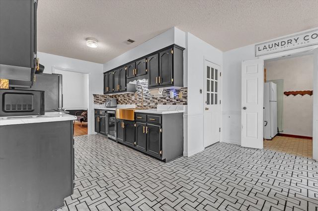 339 SUMMERFIELD LN, Memphis, TN 38018