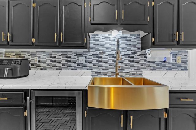 339 SUMMERFIELD LN, Memphis, TN 38018