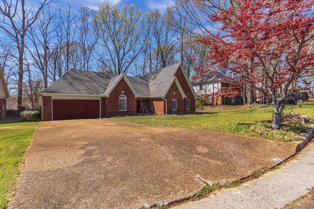 339 SUMMERFIELD LN, Memphis, TN 38018