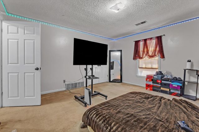 339 SUMMERFIELD LN, Memphis, TN 38018