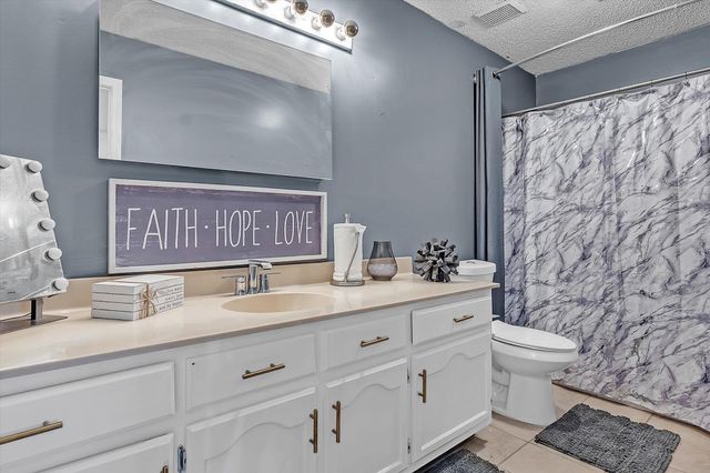 339 SUMMERFIELD LN, Memphis, TN 38018