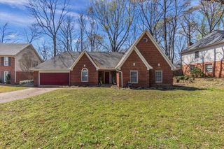 339 SUMMERFIELD LN, Memphis, TN 38018