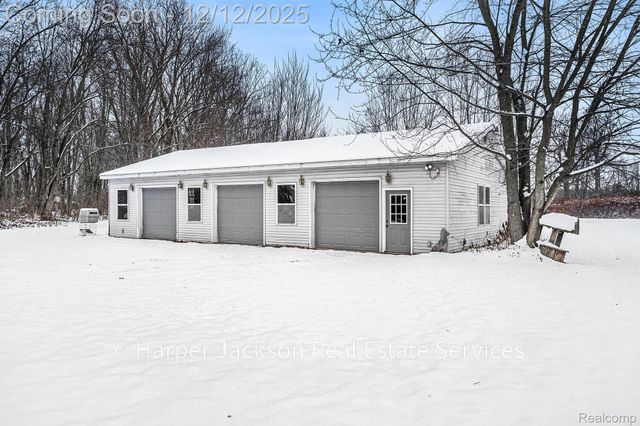 11637 E Lansing Road, Vernon Township, MI 48429