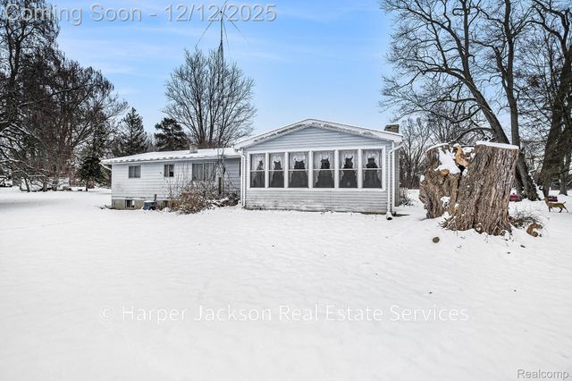 11637 E Lansing Road, Vernon Township, MI 48429