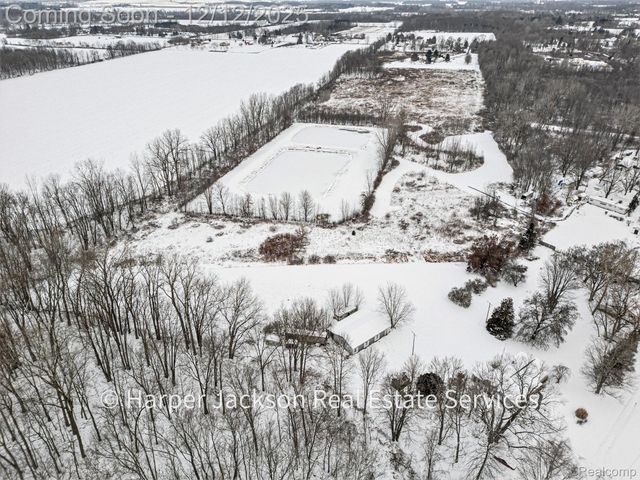 11637 E Lansing Road, Vernon Township, MI 48429