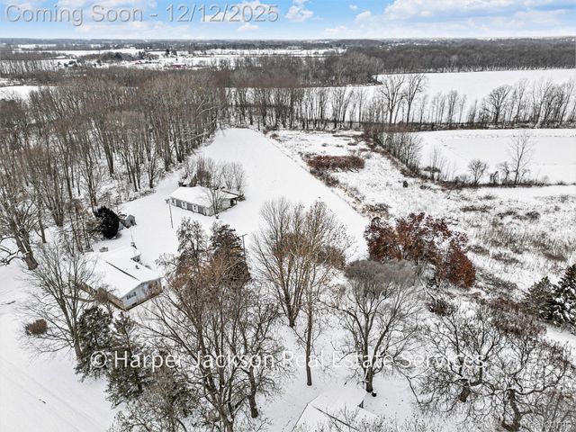 11637 E Lansing Road, Vernon Township, MI 48429