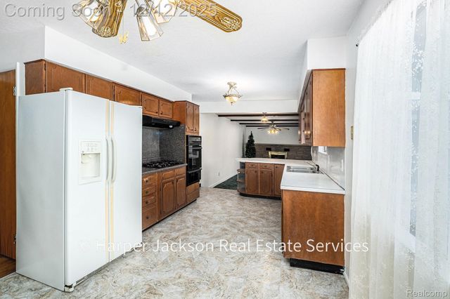 11637 E Lansing Road, Vernon Township, MI 48429