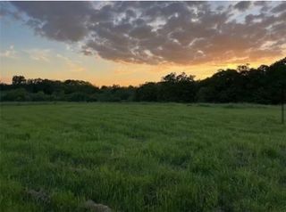 E McNelly Road, Bentonville, AR 72712