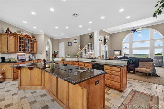 3710 E Mountain Road, Bartlesville, OK 74003