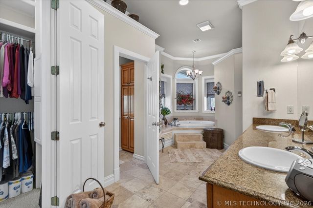 3710 E Mountain Road, Bartlesville, OK 74003