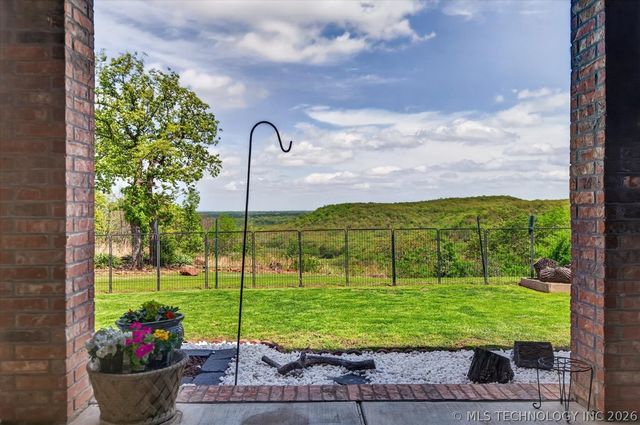 3710 E Mountain Road, Bartlesville, OK 74003