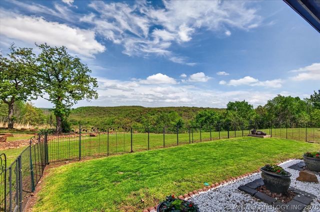3710 E Mountain Road, Bartlesville, OK 74003