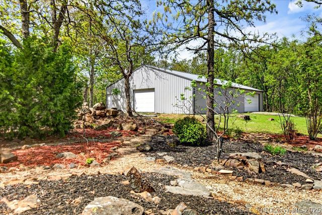 3710 E Mountain Road, Bartlesville, OK 74003