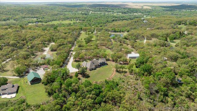 3710 E Mountain Road, Bartlesville, OK 74003