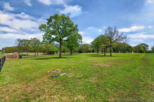 3710 E Mountain Road, Bartlesville, OK 74003