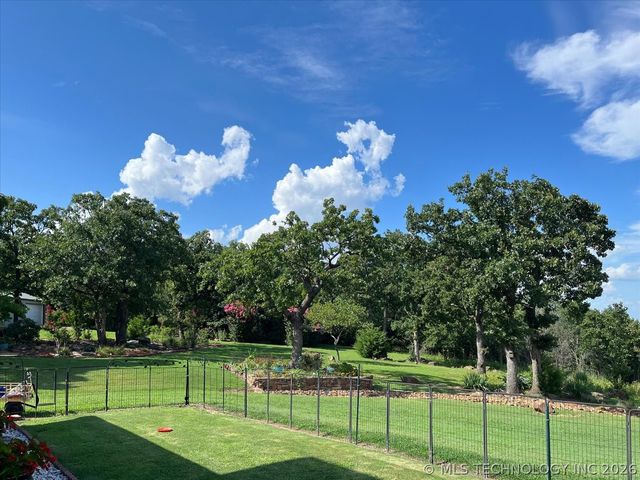 3710 E Mountain Road, Bartlesville, OK 74003