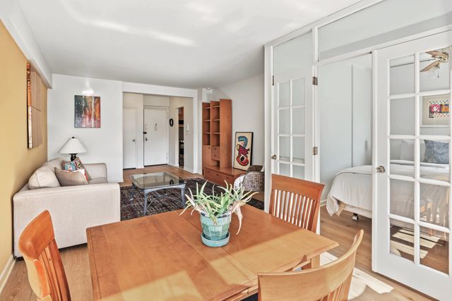 35 Park Ave Apt 9H, New York City, NY 10016