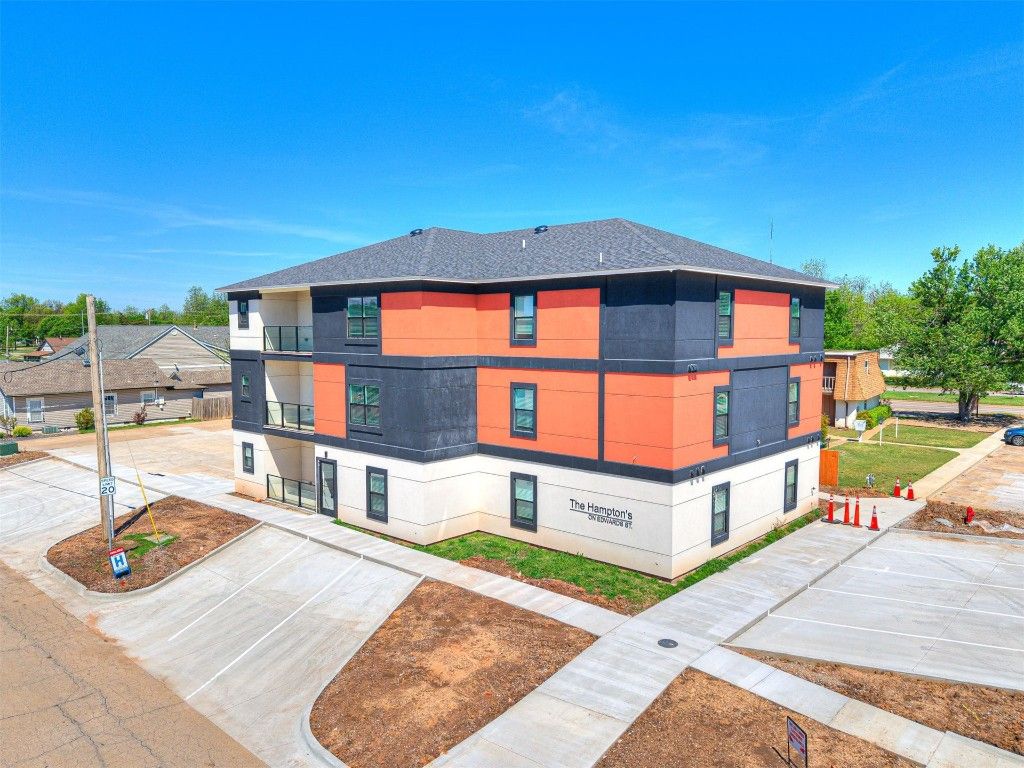 103 E Edwards Street, Edmond, OK 73034