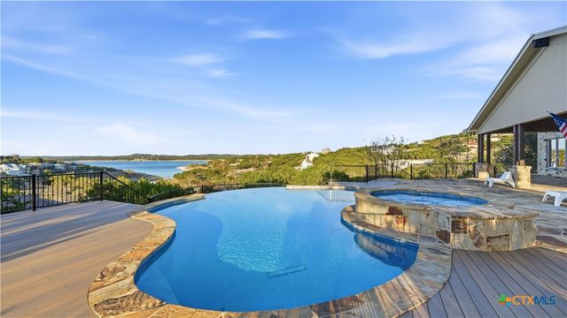1035 Thunderbolt Road, Canyon Lake, TX 78133